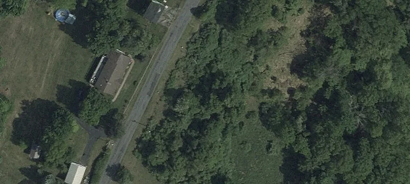 Moores Holw Rd