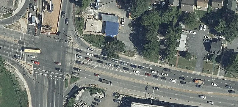 Riverdale Rd