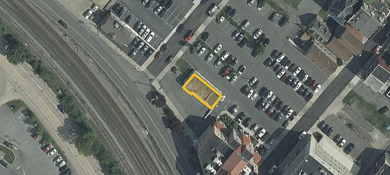 55 Henderson Ave