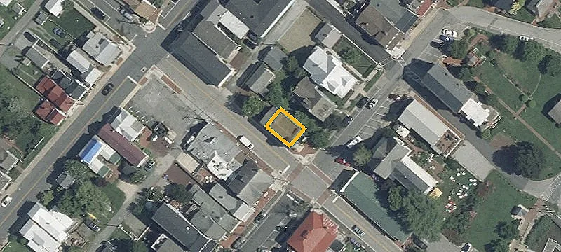 109 Bohemia Ave