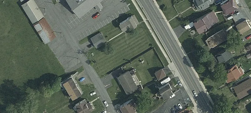 Main St