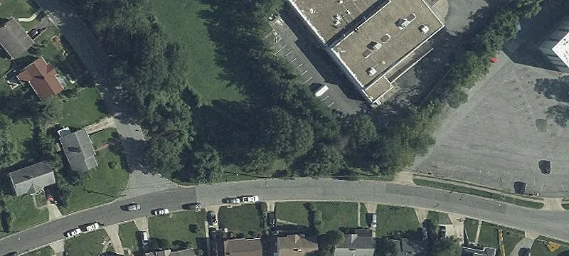 Fairlawn St
