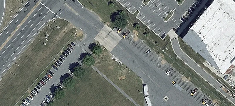 Washington Blvd