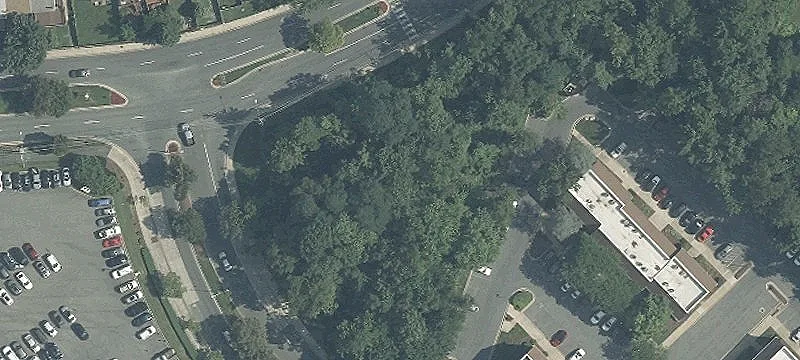 Russell Ave