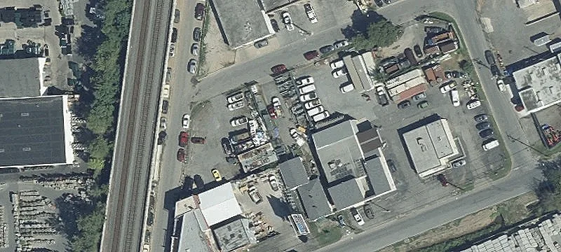 Varnum St