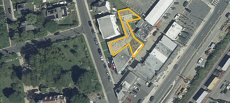 4805 42nd Pl