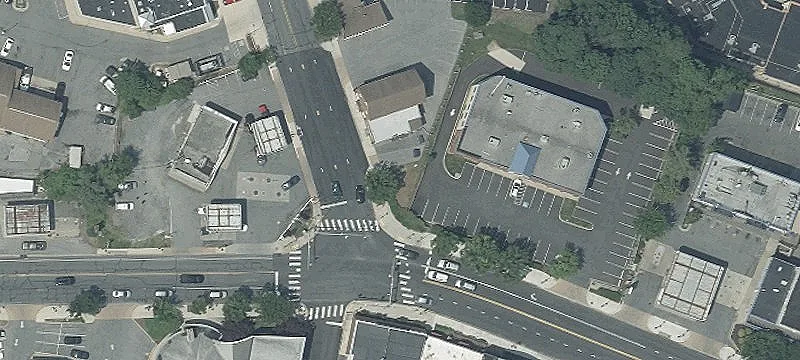 Main St