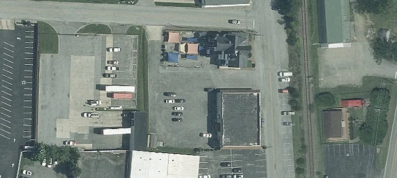 11 Maple Ave