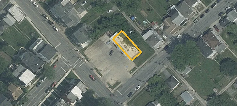 802 Salem Ave