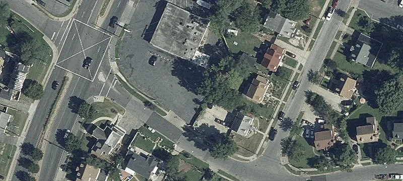 Kennedy St