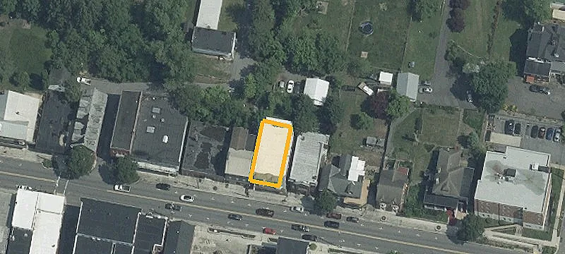26 Main St