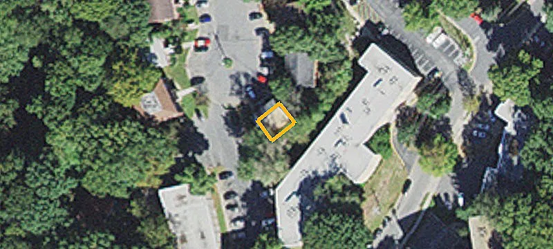 8201 Houston Ct