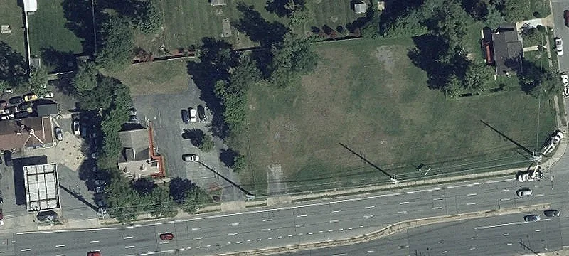 8424 Central Ave