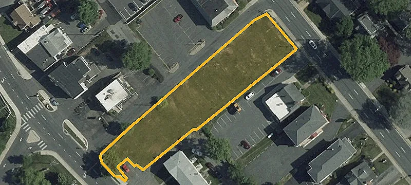 400 Main St