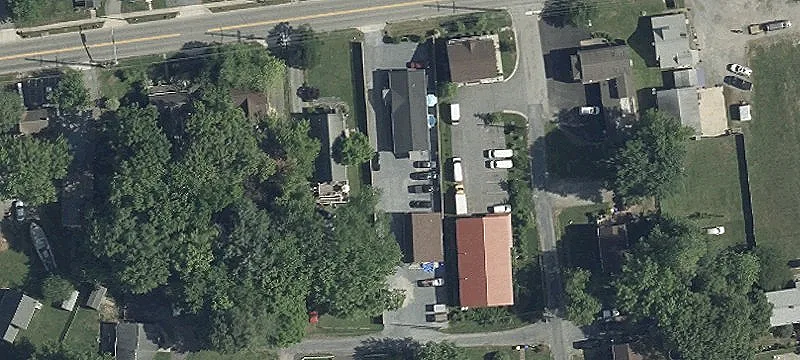 4222 Main St