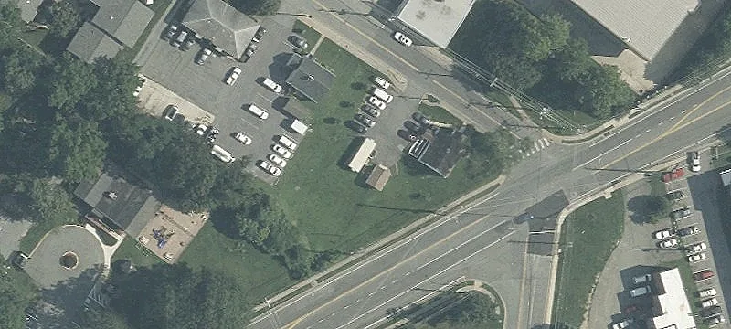 100 Diamond Ave
