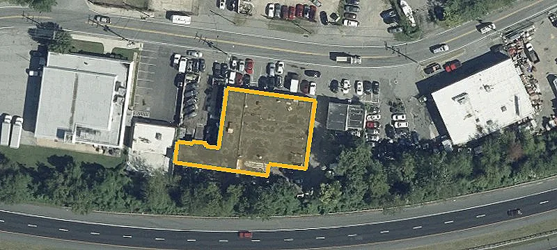 5745 Tuxedo Rd