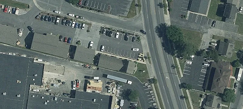 1002 Eastern Shr Dr