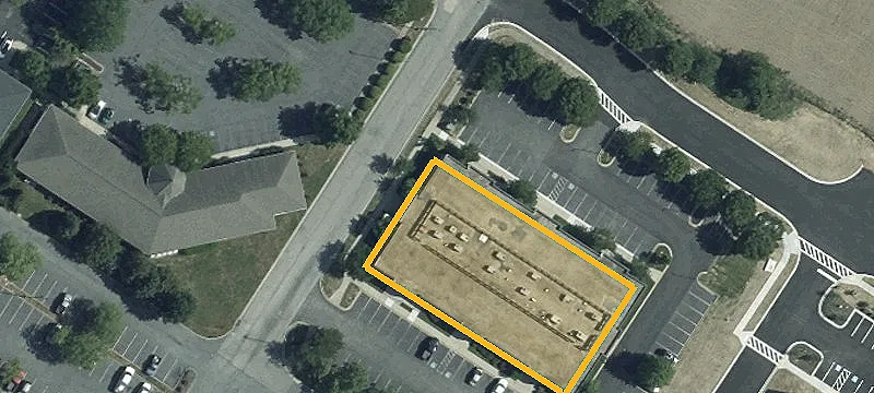 101 Coursevall Dr