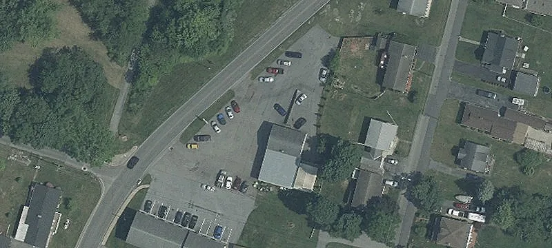 302 Edgewood Dr
