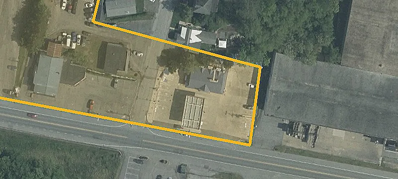 306 Main St