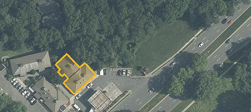 24 Montgomery Vlg Ave
