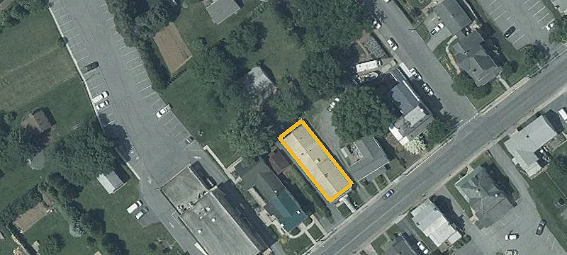 17 Frederick St