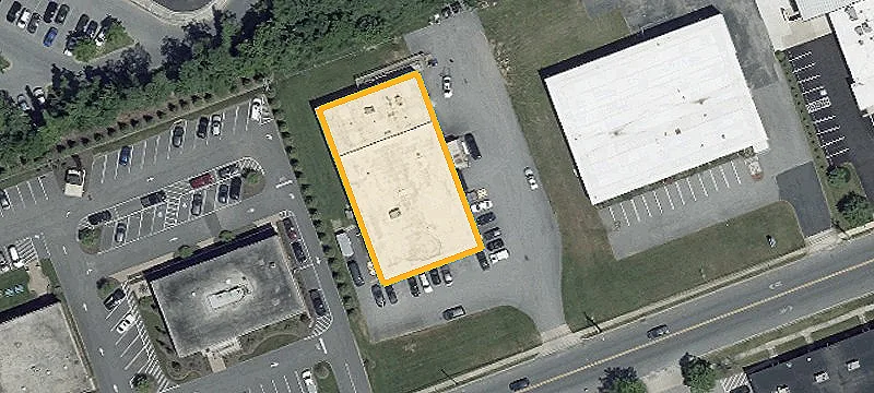 1030 Cromwell Brg Rd