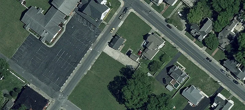 201 4th St