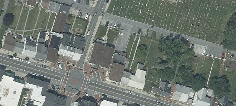 9 Main St