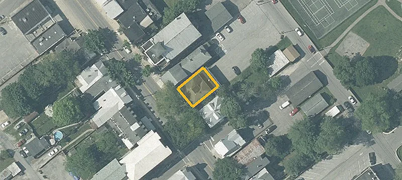 135 Main St