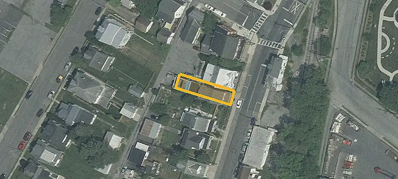 807 Potomac St