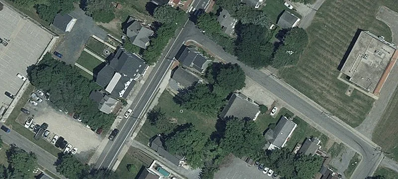 218 Commerce St