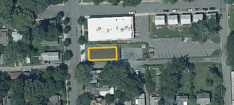 124 Aurora St