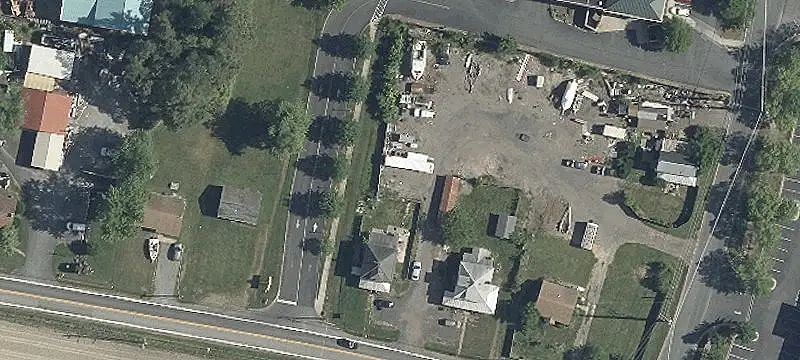 2025 Main St