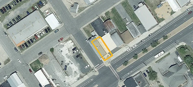 952 Main St