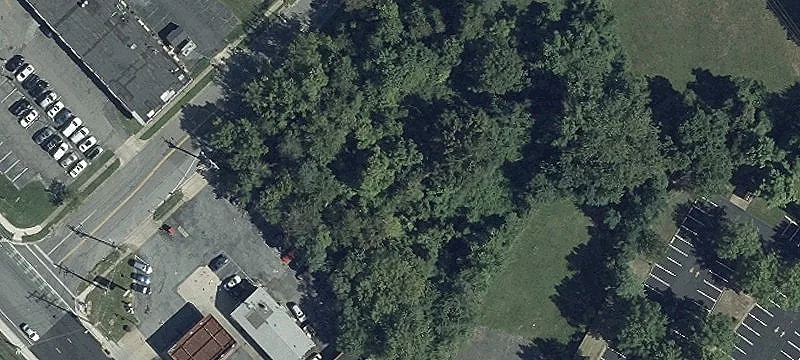 1900 Tanow Pl