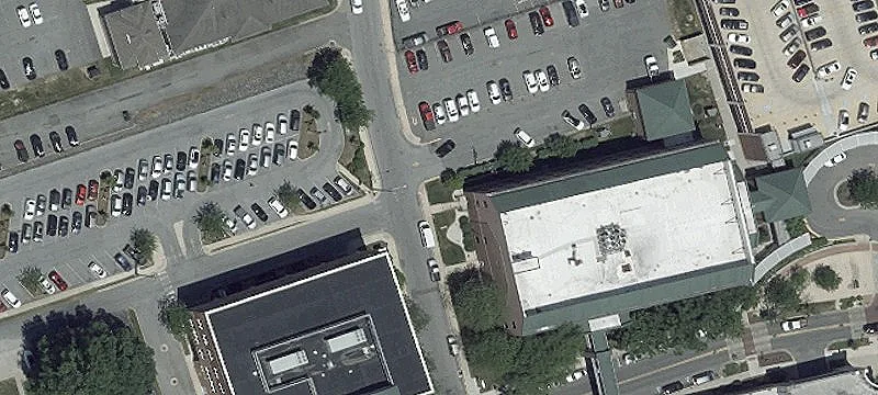 111 High St