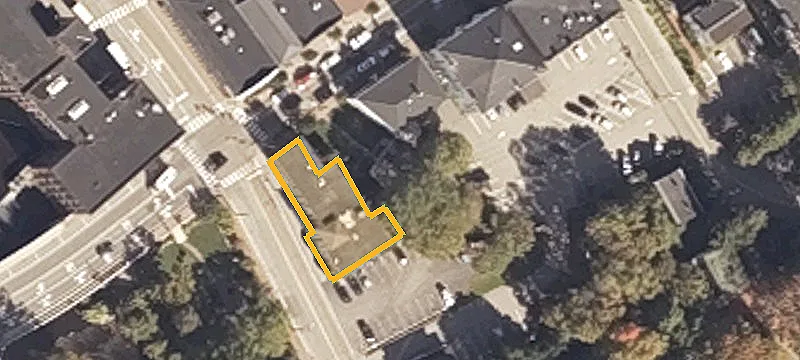 17 Main St