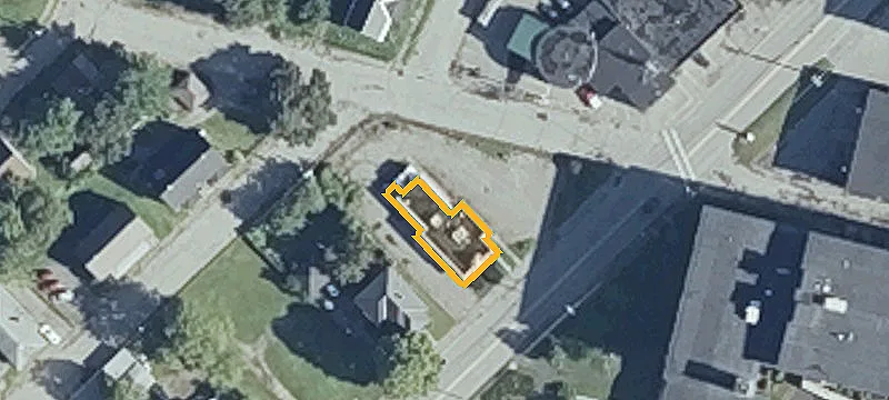 13 Water St