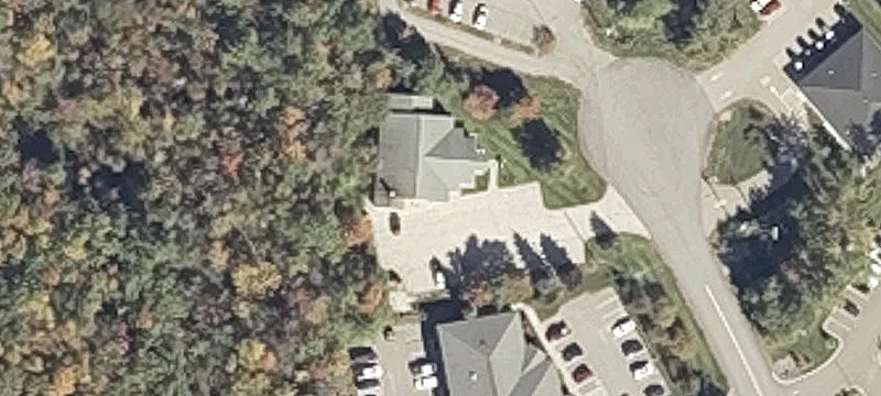 90 Ridgewood Dr