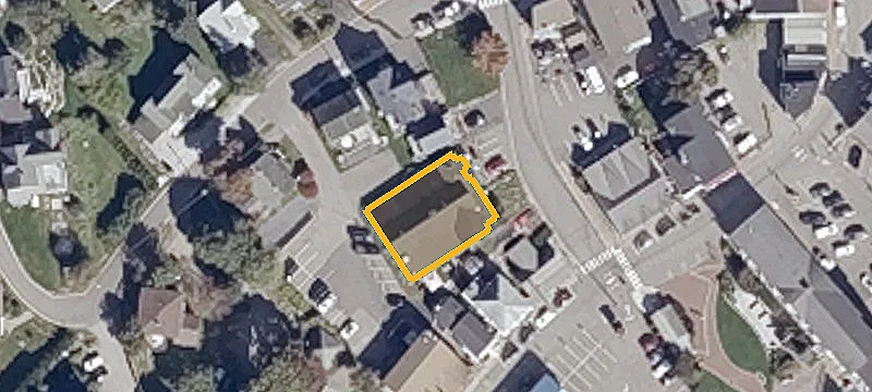 10 Boothbay House Hl Rd