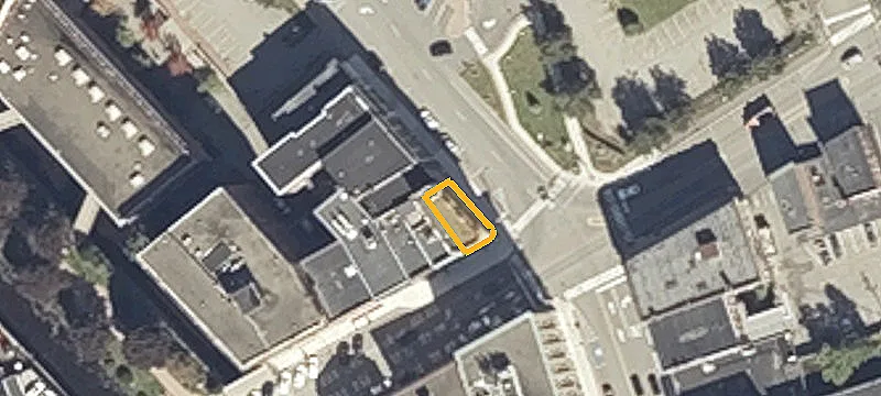 8 Harlow St