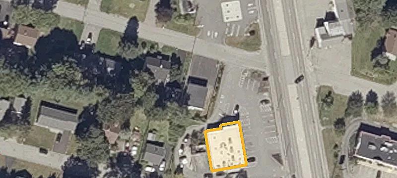 10 Bates St