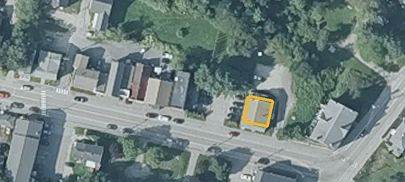33 Main St
