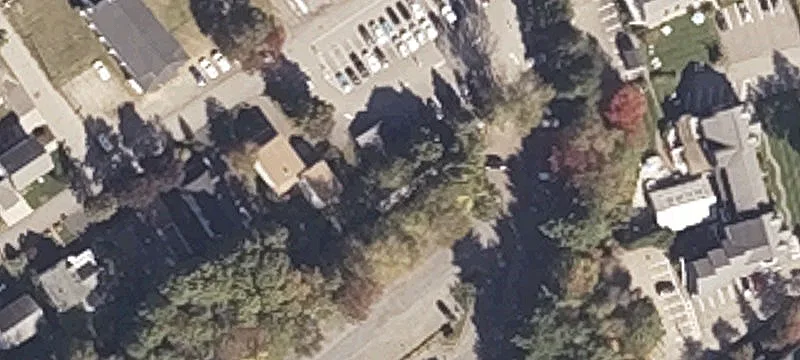 Cottage St
