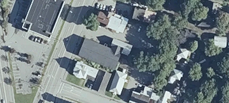 13 College Ave