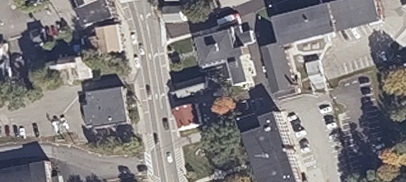 200 Main St