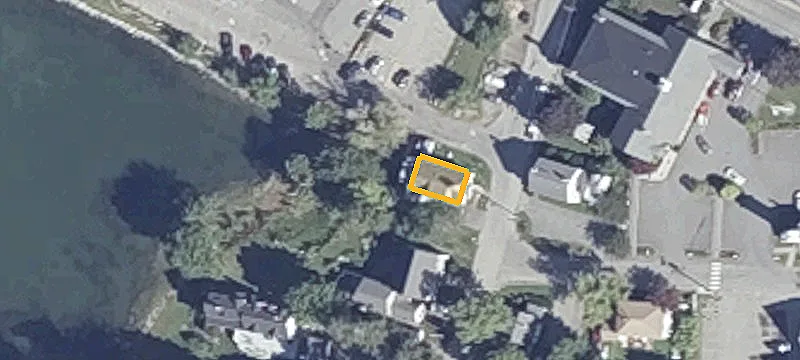 11 Water St