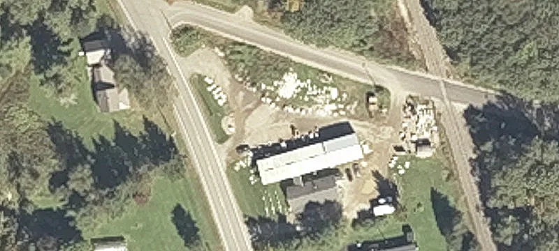 413 Riv Rd